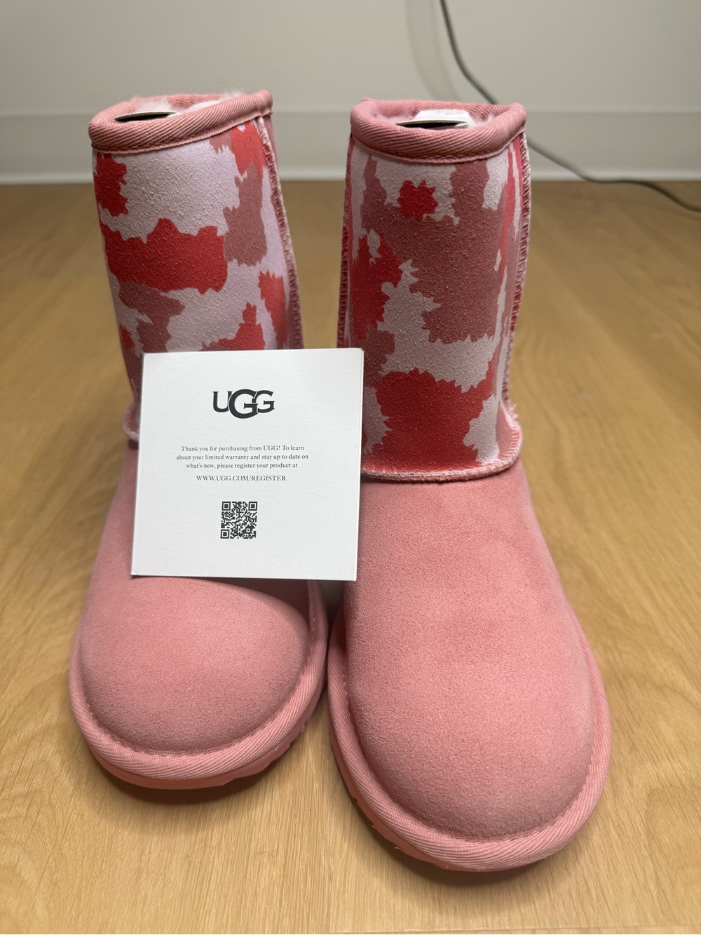 NIB ✨ UGG Kids Pink Camouflage Classic Jagged Camo Boots Sz 3